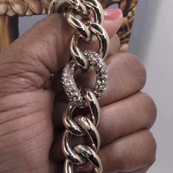 Victoria's Secret Gold Chain Bracelet with Embellished Clasp - Picture 5 of 6